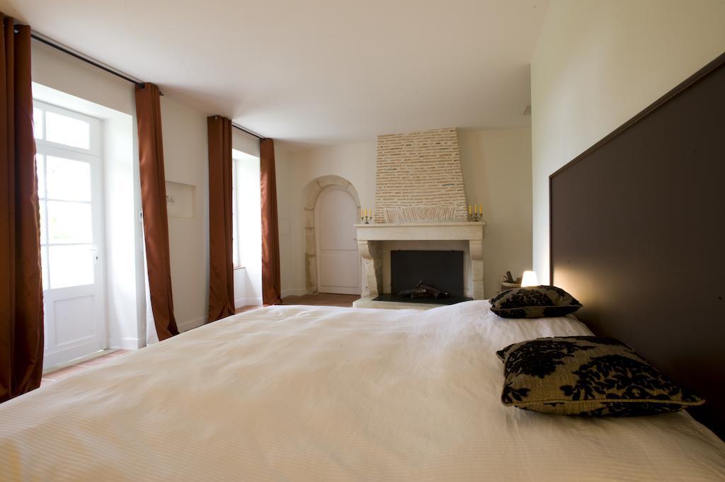 Les Cinq Sens Du Chateau Mayne Lalande Hotel Castelnau-de-Medoc Room photo